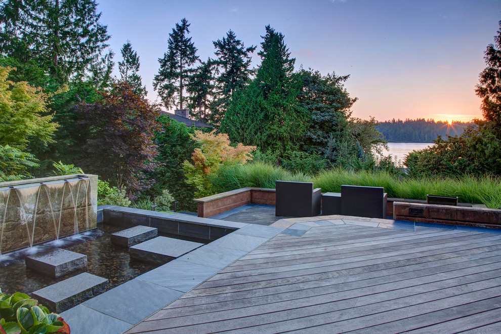 Deck - contemporary deck idea in Seattle