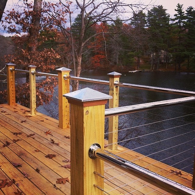 Sturbridge Lake House Craftsman Terrasse en Bois Boston par