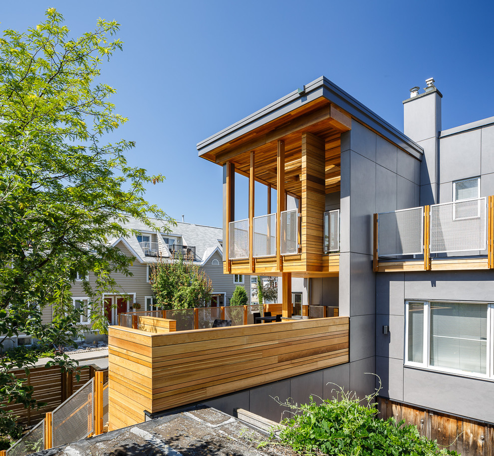 This is an example of a contemporary terrace in Ottawa.