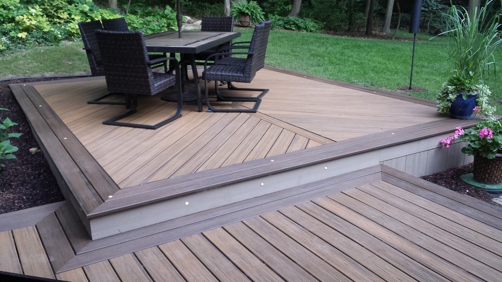The LowLevel Diamond Deck Modern Deck Grand Rapids by Pristine