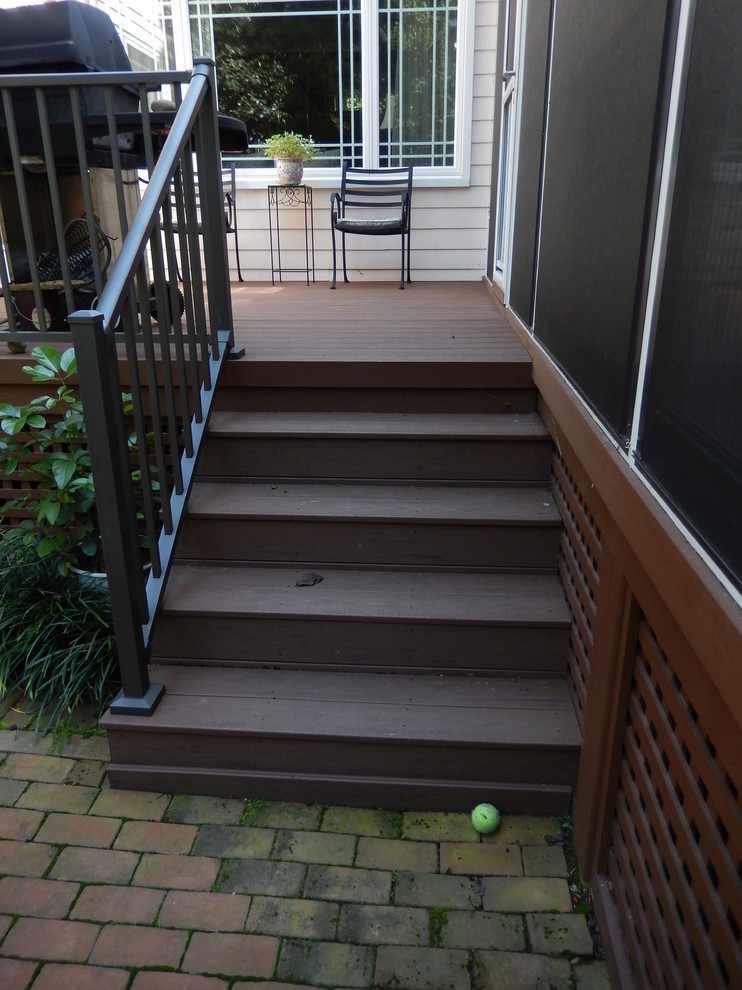 TimberTech Brown Oak Grill Deck with Black Aluminum Railing