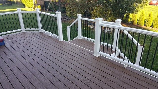 Trex Composite Deck Railing - Deck - Minneapolis - by DecksDirect ...