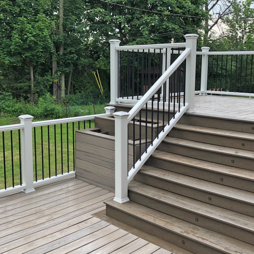 Trex Enhance Naturals Deck with Trex Composite Railings Modern Deck