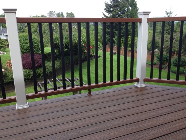 Trex Transcend spiced rum deck with Trex composite posts. - Terrace ...