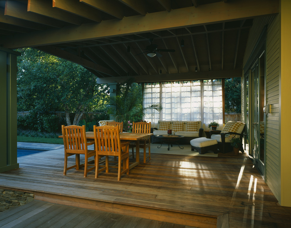 Example of an arts and crafts deck design in DC Metro