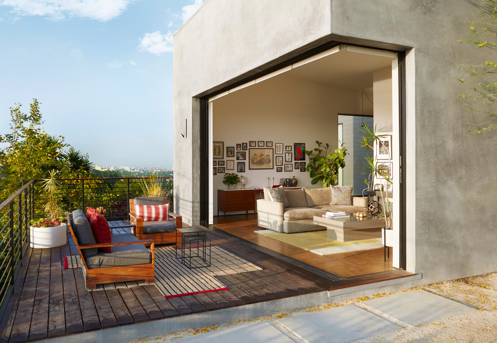 Inspiration for a large contemporary back terrace in Los Angeles with no cover.