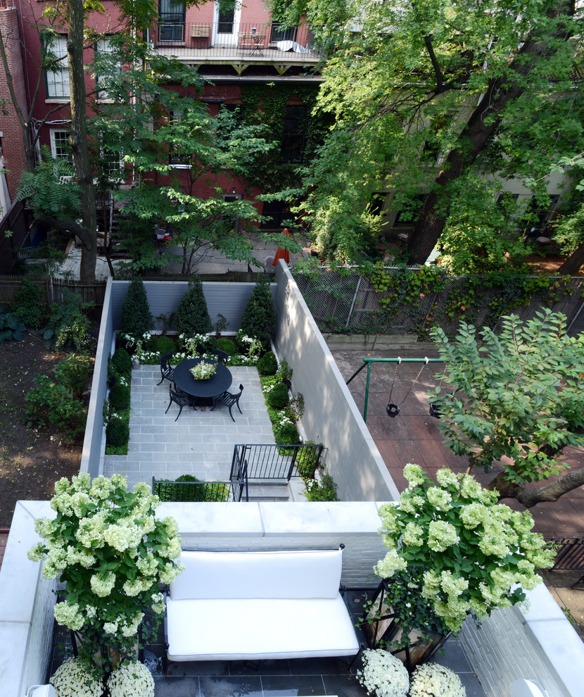 Inspiration for a traditional terrace in New York.