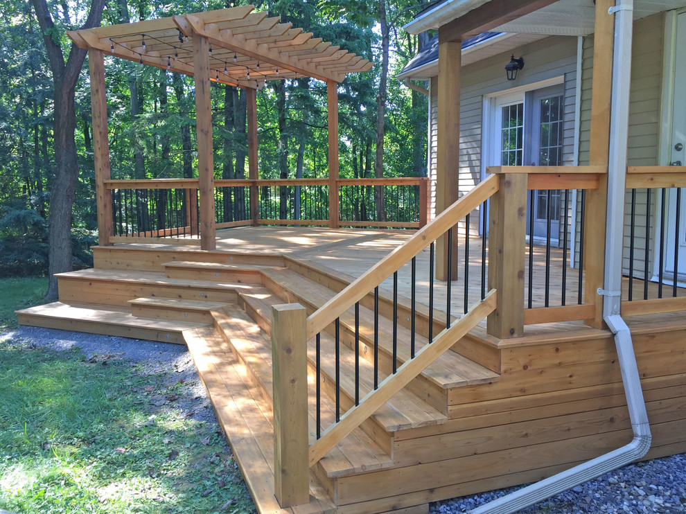 Western Red Cedar Deck With Pergola - Traditional - Deck - Montreal ...