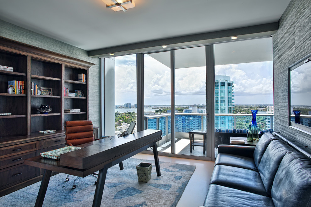 Inspiration for a contemporary home office in Miami.