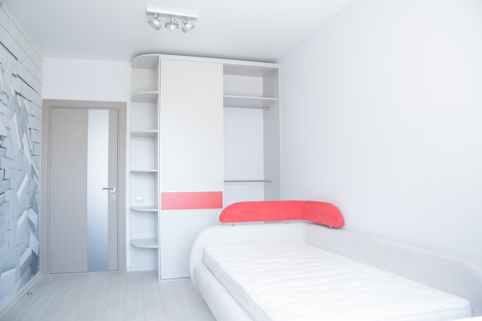 Пример оригинального дизайна: нейтральная детская среднего размера в современном стиле с спальным местом, серыми стенами, полом из ламината и серым полом для подростка