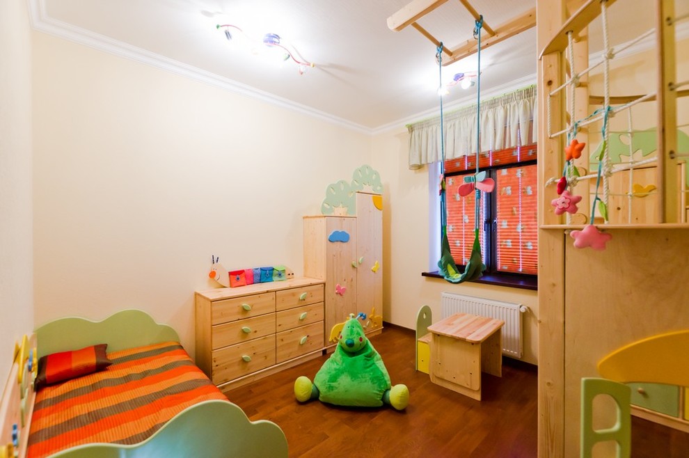 Kids' room - transitional kids' room idea in Moscow