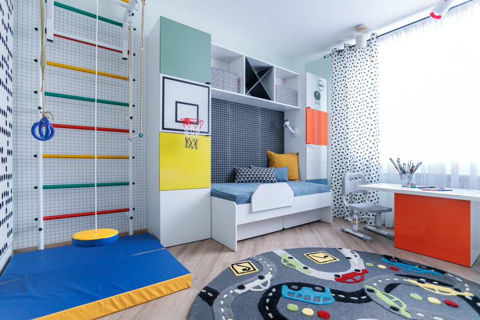 Стильный дизайн: детская среднего размера в современном стиле с спальным местом - последний тренд