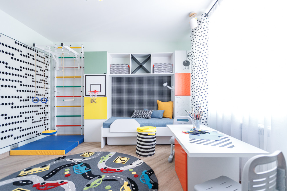 Пример оригинального дизайна: детская среднего размера в современном стиле с спальным местом
