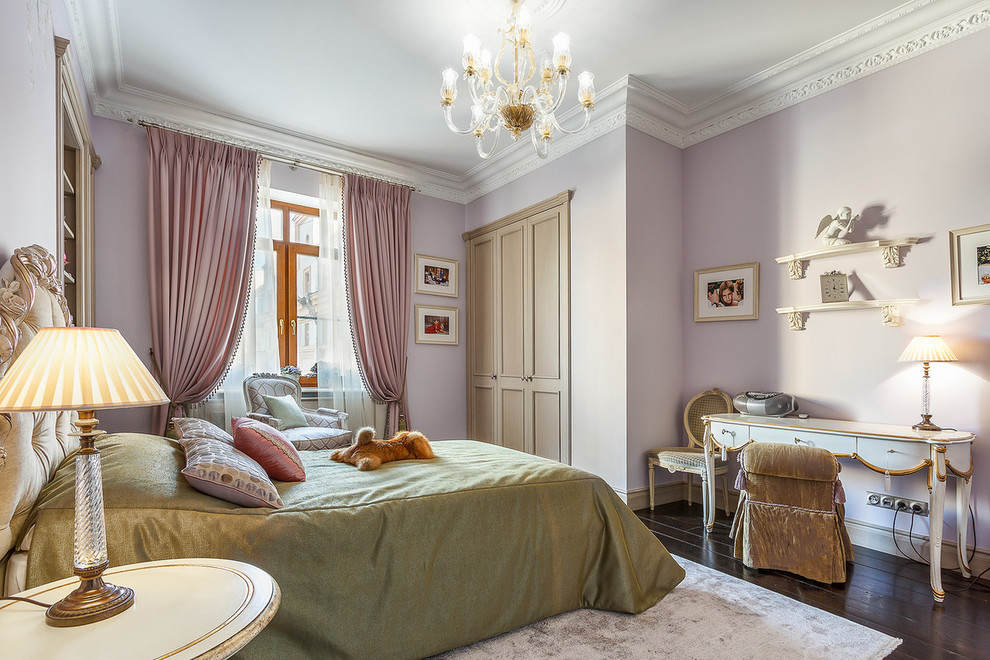 Inspiration for a large traditional kids' bedroom for girls in Moscow with dark hardwood flooring and brown floors.