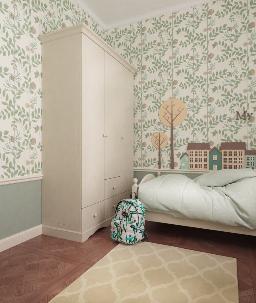 На фото: детская среднего размера в стиле неоклассика (современная классика) с спальным местом, зелеными стенами, полом из ламината и коричневым полом для ребенка от 4 до 10 лет, девочки с