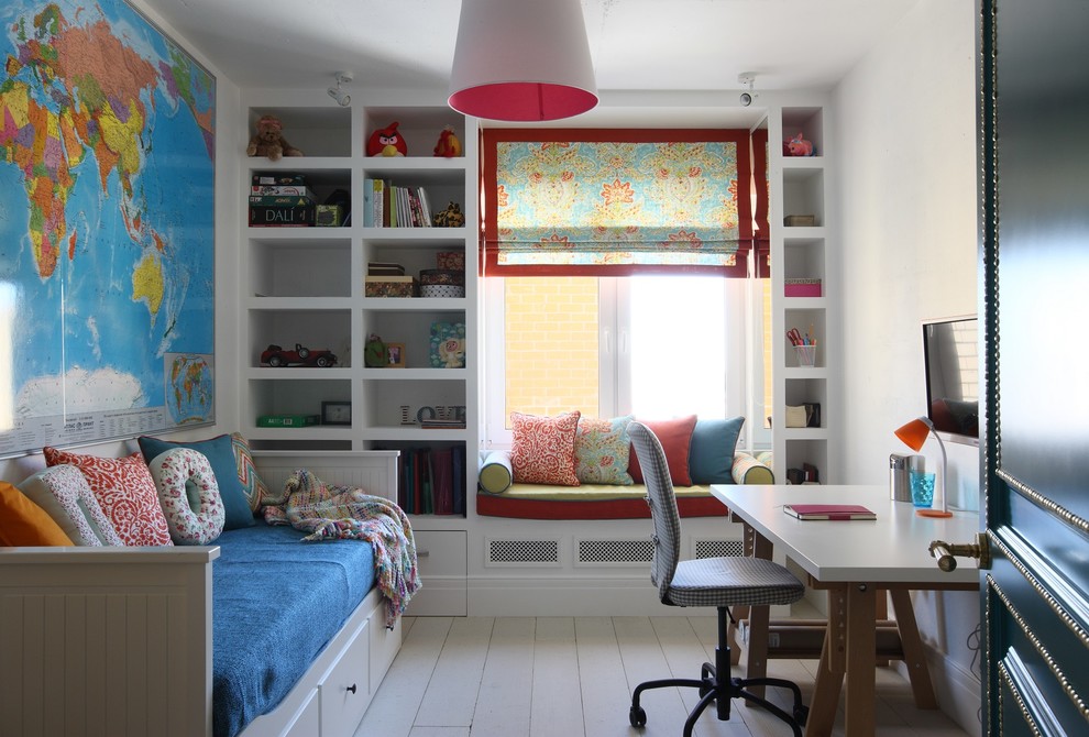 Exemple d'une chambre d'enfant tendance.