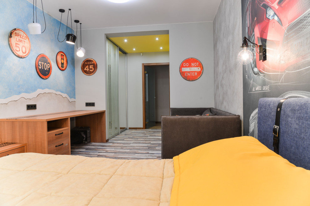Photo of a contemporary kids' bedroom in Moscow with cork flooring.