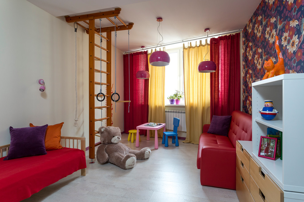 Inspiration för ett funkis barnrum kombinerat med lekrum, med flerfärgade väggar