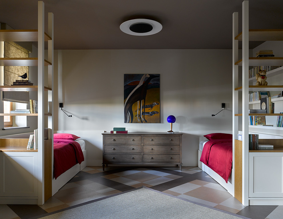 На фото: нейтральная детская: освещение в стиле неоклассика (современная классика) с белыми стенами, разноцветным полом, спальным местом и полом из линолеума для двоих детей с