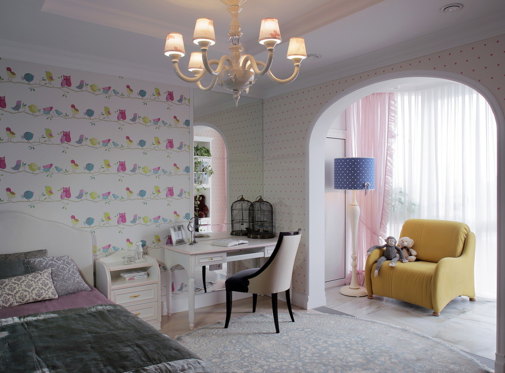 Idee per una cameretta per bambini tradizionale di medie dimensioni con pareti bianche, moquette e pavimento bianco