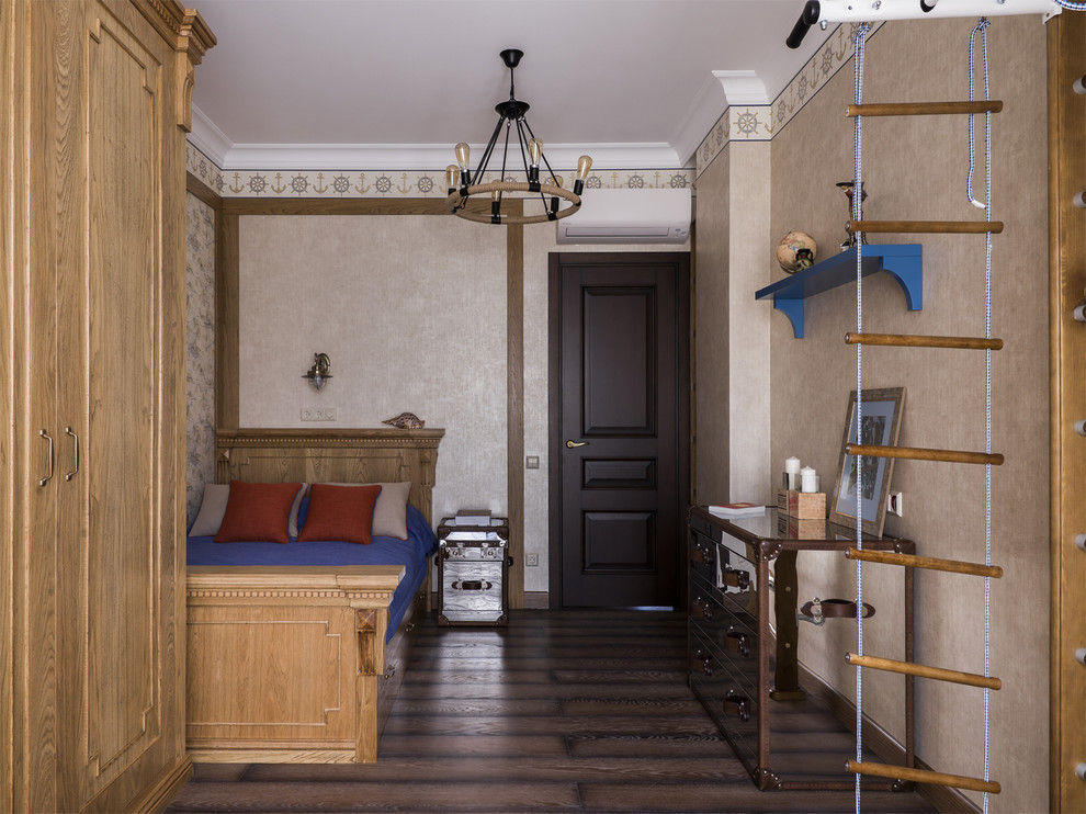 На фото: детская в стиле неоклассика (современная классика) с спальным местом, бежевыми стенами, паркетным полом среднего тона и коричневым полом
