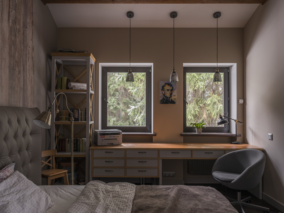 Inspiration pour une chambre d'enfant traditionnelle de taille moyenne avec un mur gris et un bureau.