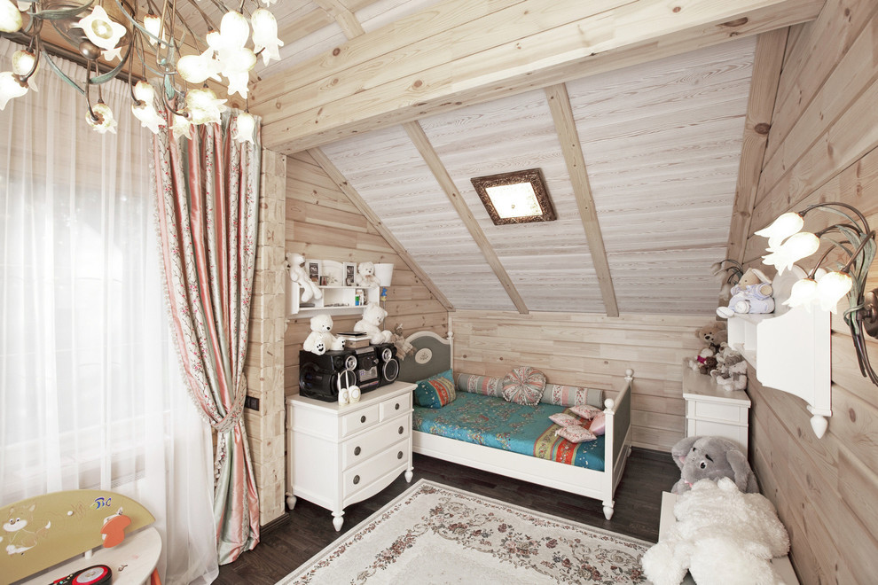Modelo de dormitorio infantil clásico con paredes beige