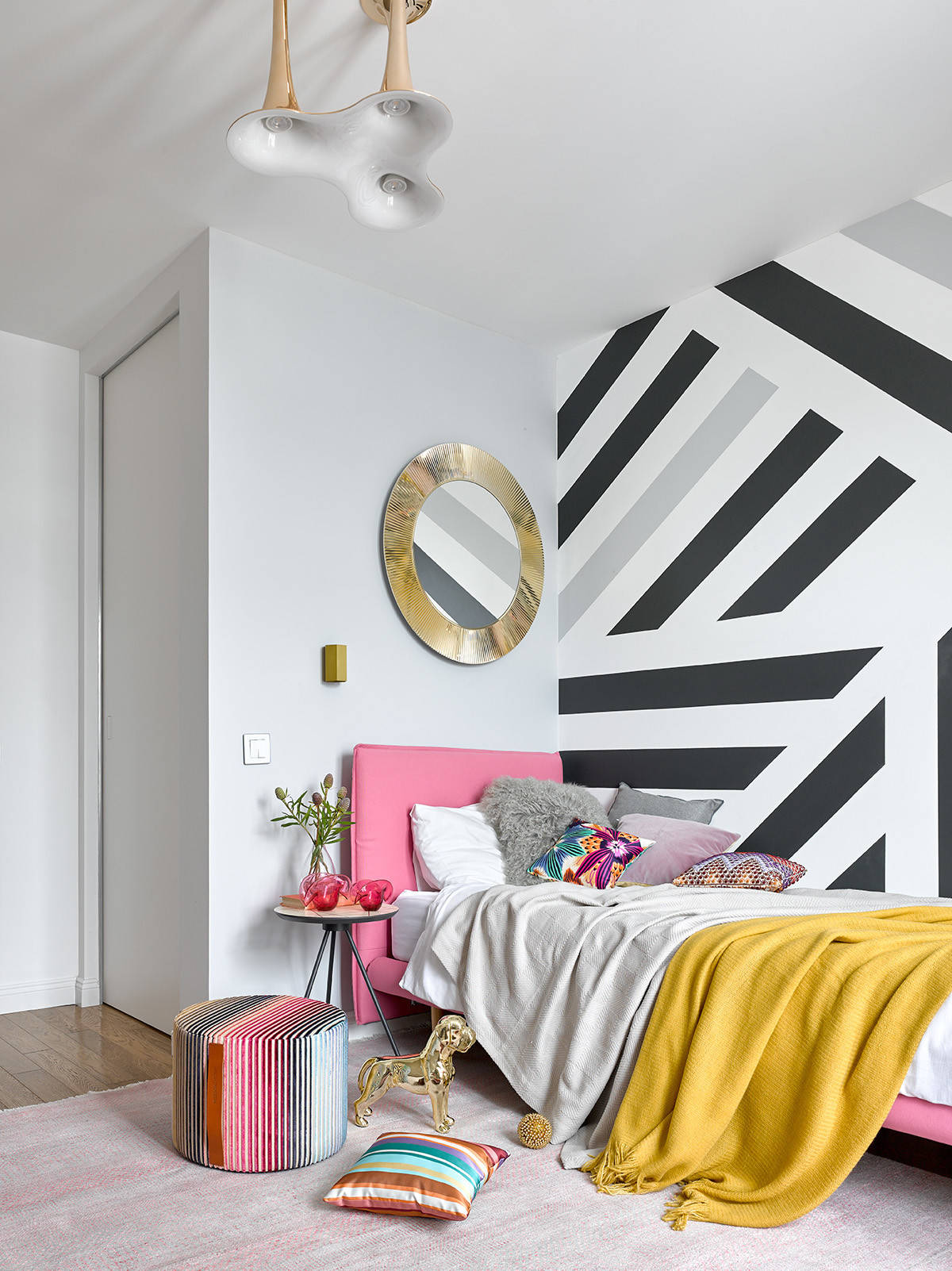 Покраска стен в спальне (59 фото)