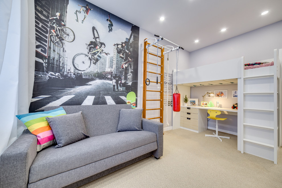 Idée de décoration pour une chambre d'enfant design avec un mur gris, moquette et un sol beige.