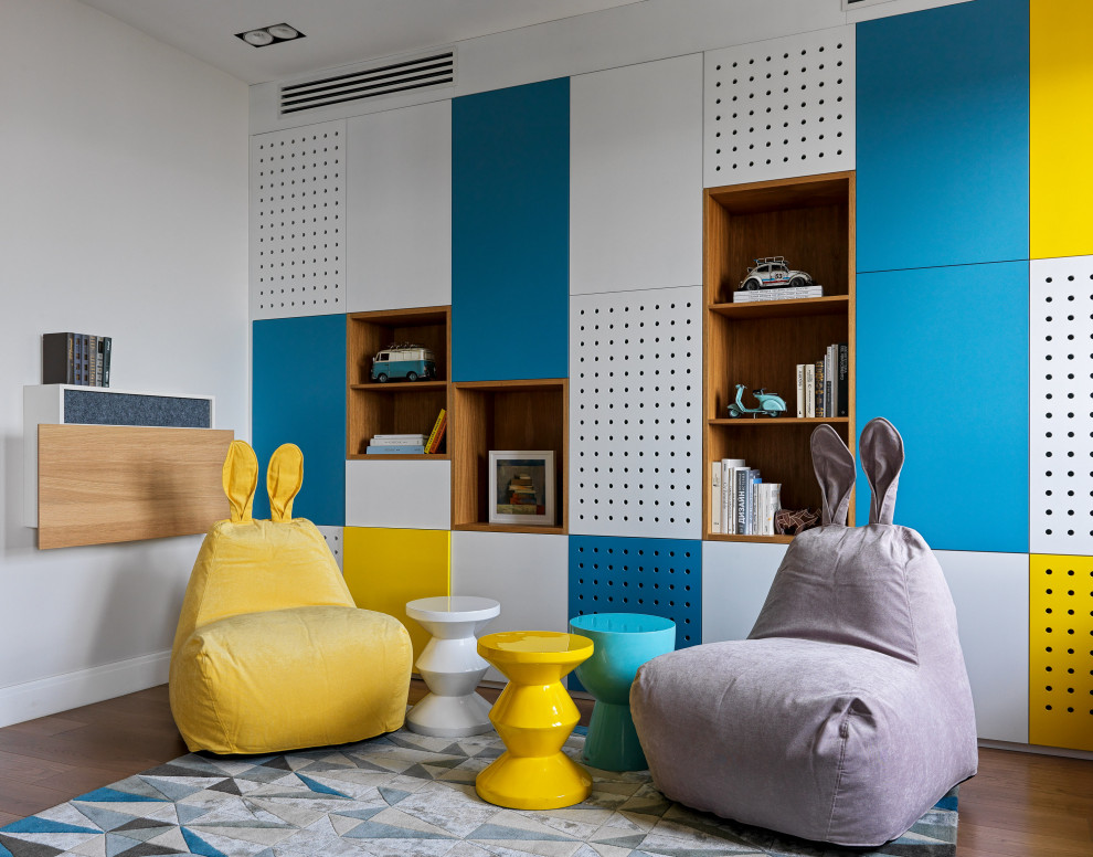 Contemporary kids' bedroom in Moscow.