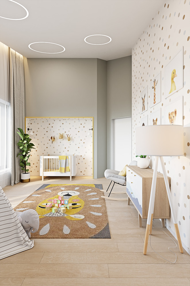 Foto di una grande cameretta per bambini da 4 a 10 anni design con pareti bianche, pavimento in legno massello medio e pavimento beige