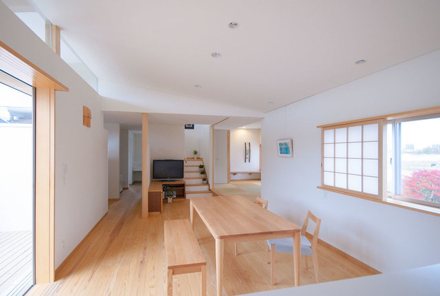 柿の木のある家 Sonstige Von あきもとちえこ建築設計事務所 Houzz