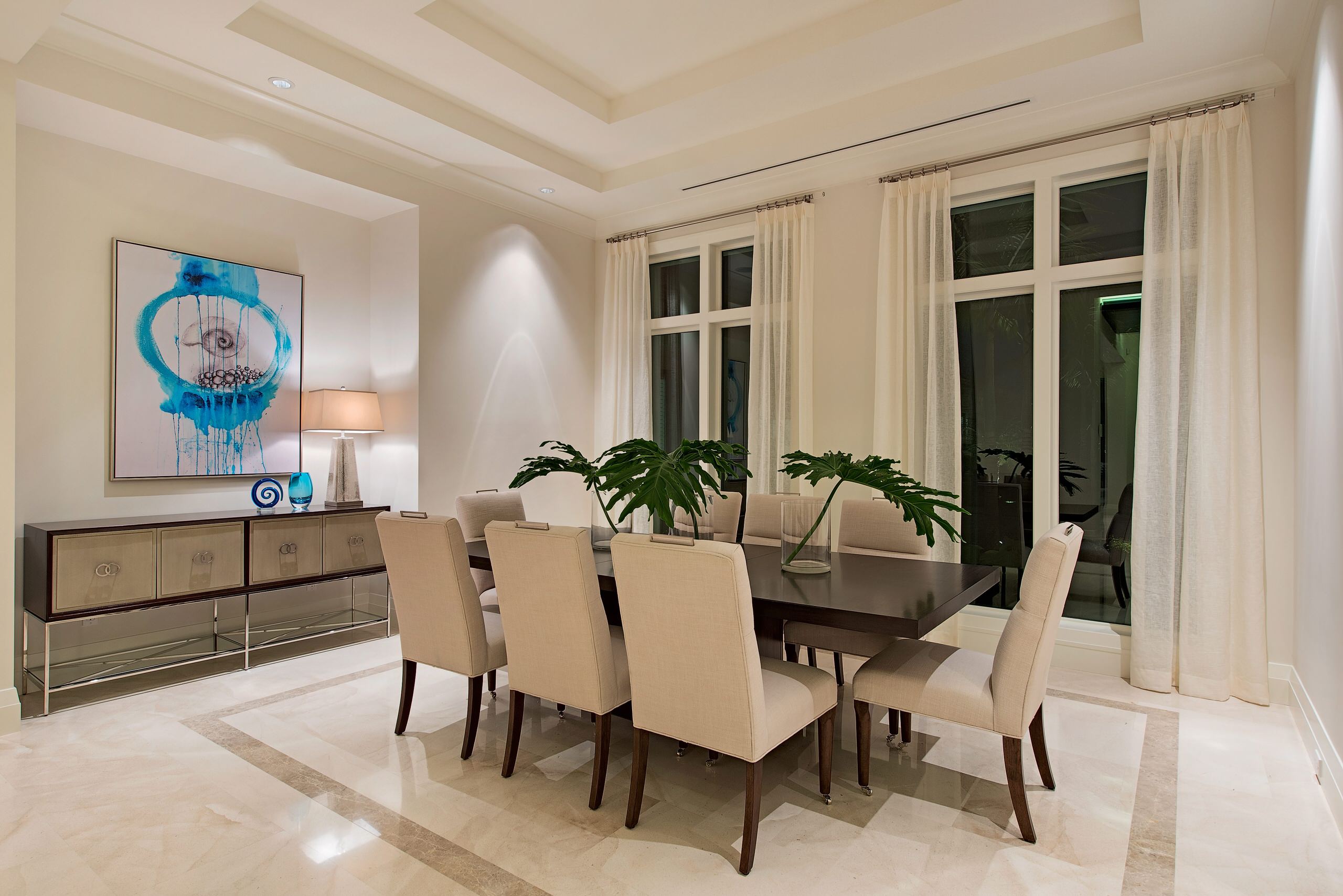 Dining Room Lighting Houzz : Https Encrypted Tbn0 Gstatic Com Images Q Tbn And9gcrl1fyt35cgroetrg3qyh 1cpzkjsmqltqagzhvf4jjws4n2wjf Usqp Cau : These glowing, centerpiece lights create the perfect mood for dining and entertaining guests.