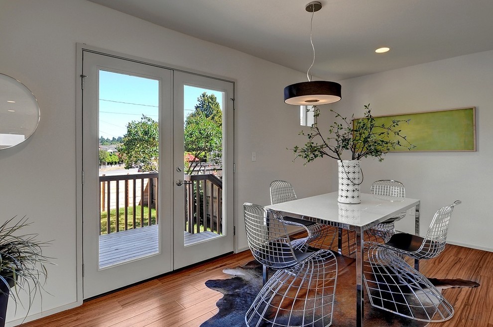 Inspiration for a modern dining room remodel in Seattle