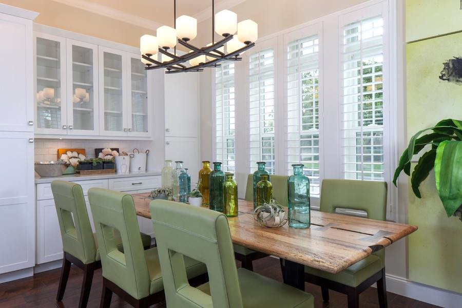 Inspiration for a contemporary dining room remodel in Orlando