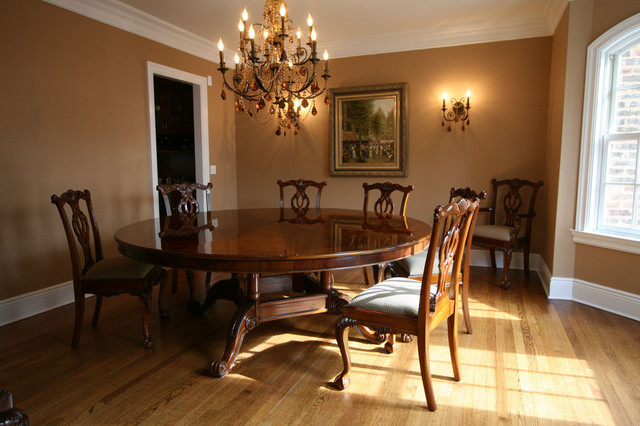 72 Round Brown Mahogany Formal Dining, 72 In Round Dining Room Table