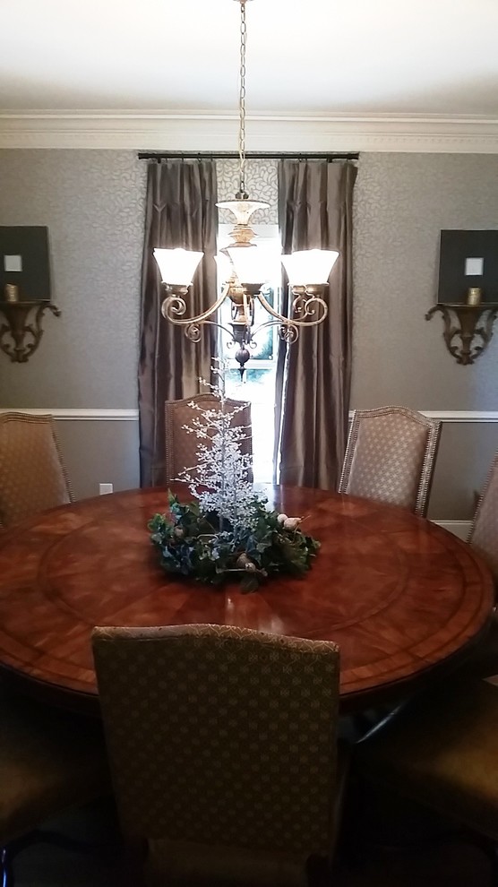 Example of a transitional dining room design in Birmingham