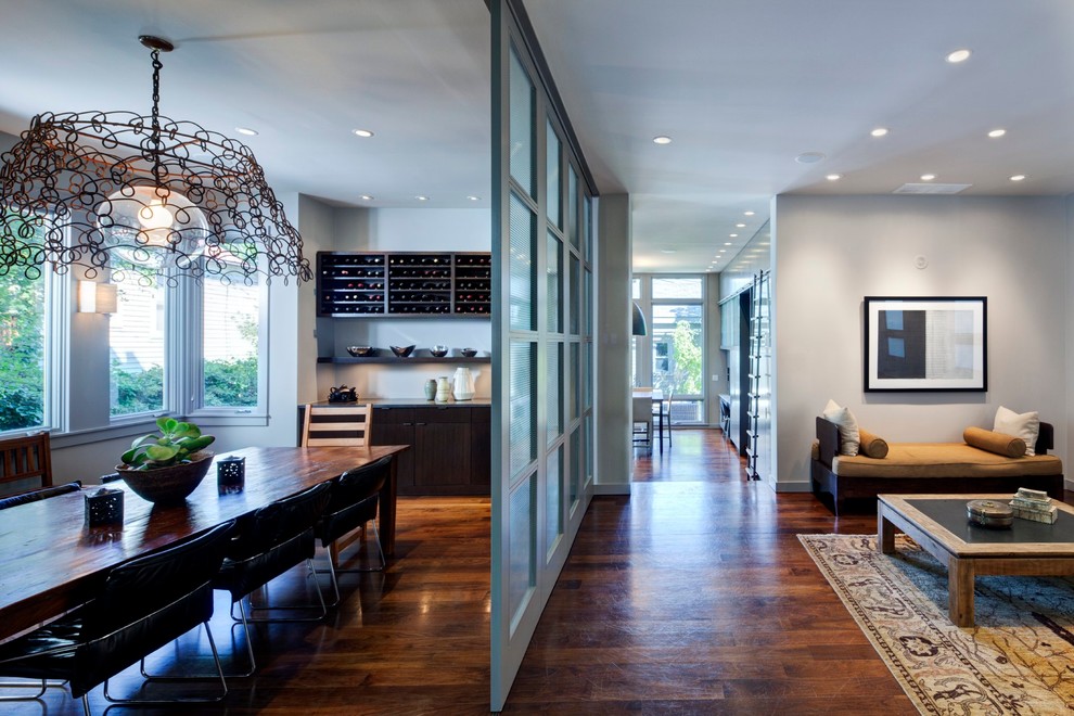 Dining room - contemporary dining room idea in Chicago