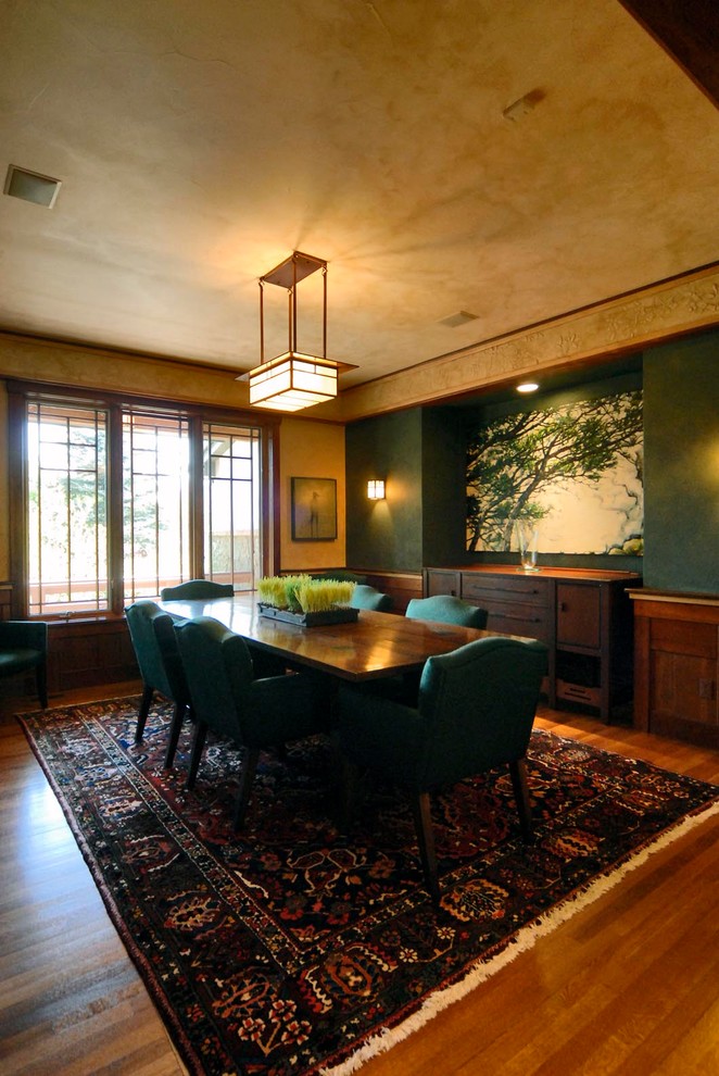 Dining room - craftsman dining room idea in Denver