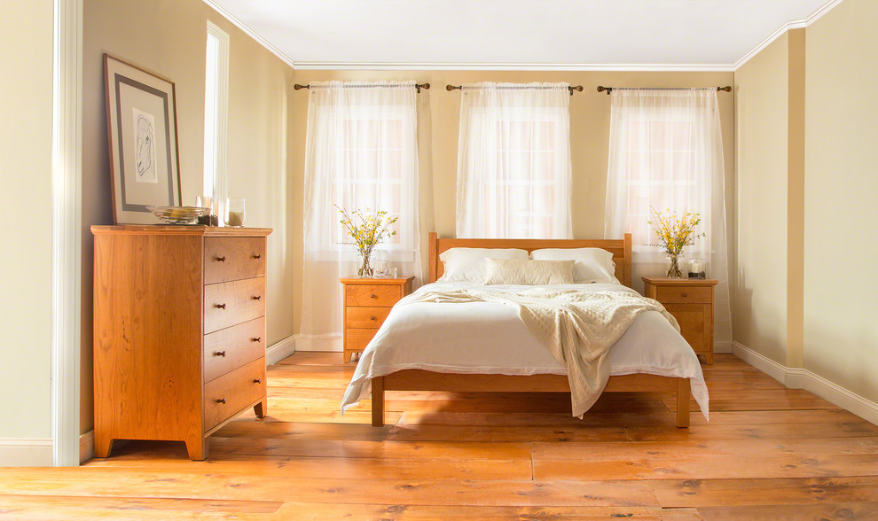 Ispirazione per una camera da letto tradizionale di medie dimensioni
