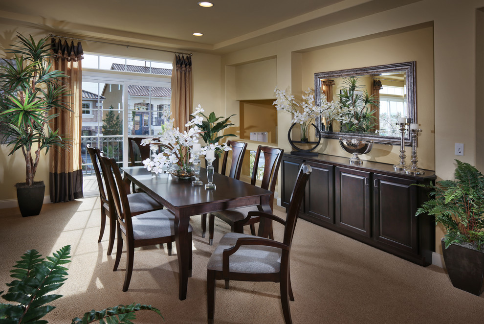 Design ideas for a contemporary dining room in Las Vegas.