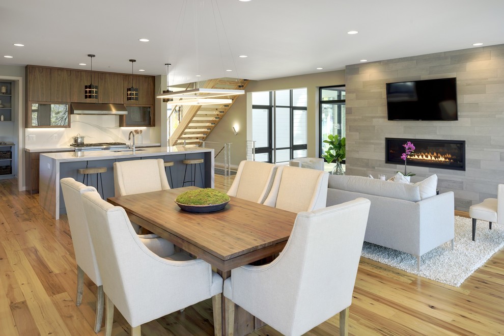 Example of a transitional dining room design in Minneapolis