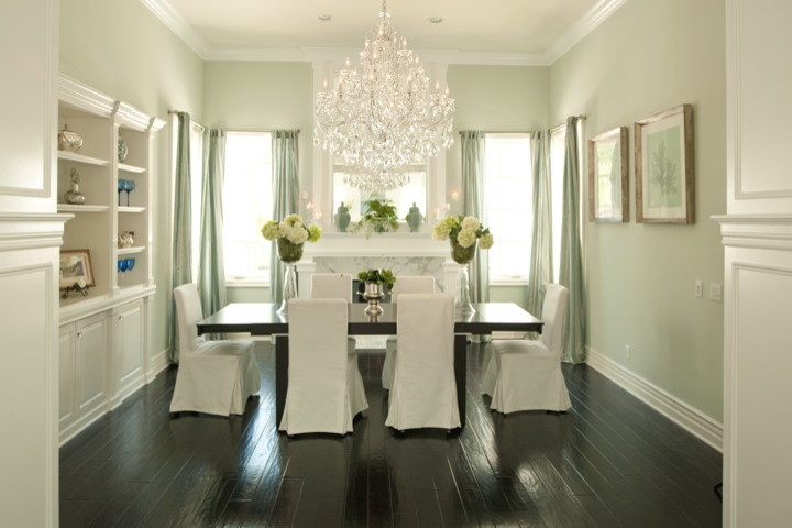 Example of a large classic kitchen/dining room combo design in Los Angeles