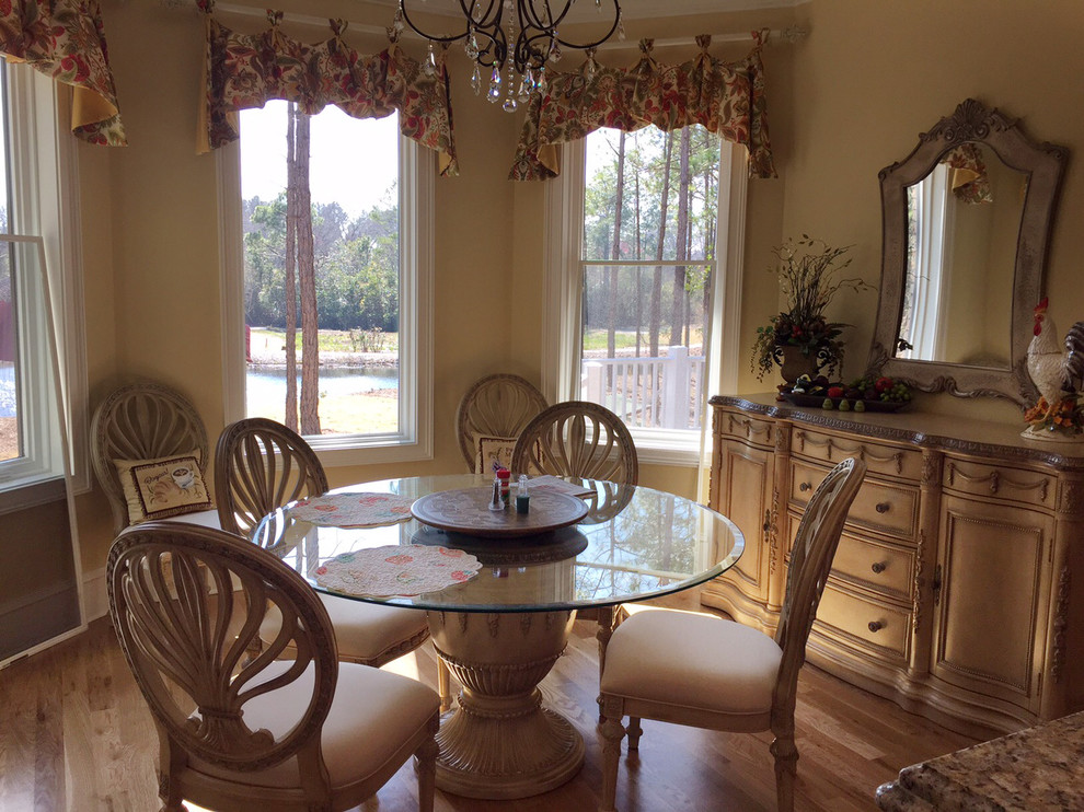 Photo of a dining room in Charlotte.