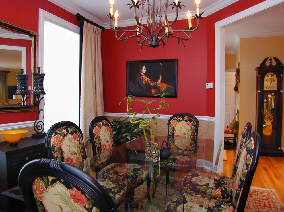World-inspired dining room in Bridgeport.