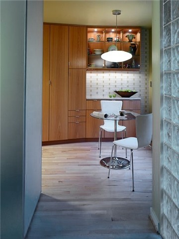 Inspiration for a contemporary dining room remodel in Baltimore