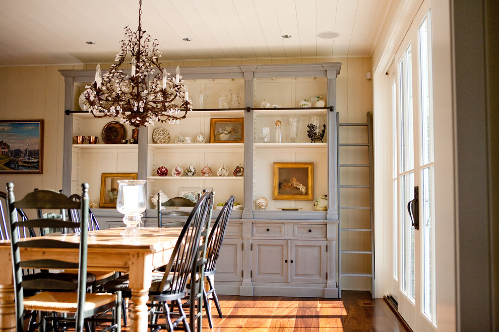 This is an example of a farmhouse dining room in New York.