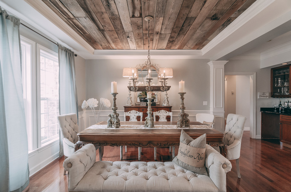 Barnwood Elegant Dining Refined Gallatin, TN Farmhouse Dining