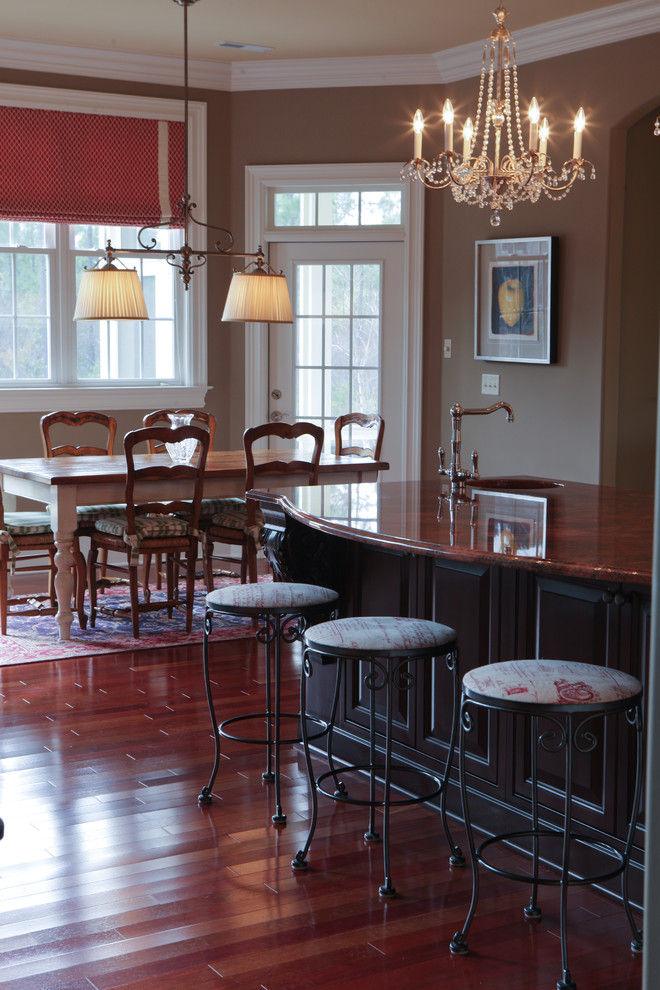 Design ideas for a traditional dining room in Wilmington.