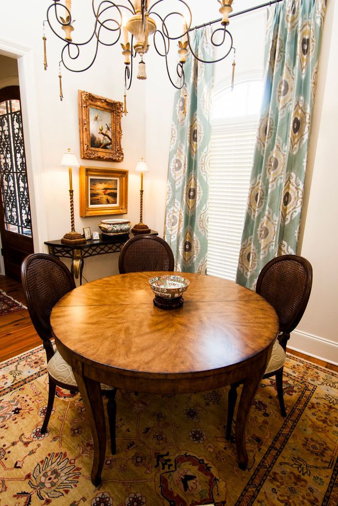 Photo of a classic dining room in Jackson.
